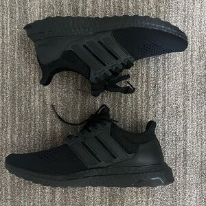 Adidas Ultraboost 1.0 women’s size 8 Black New